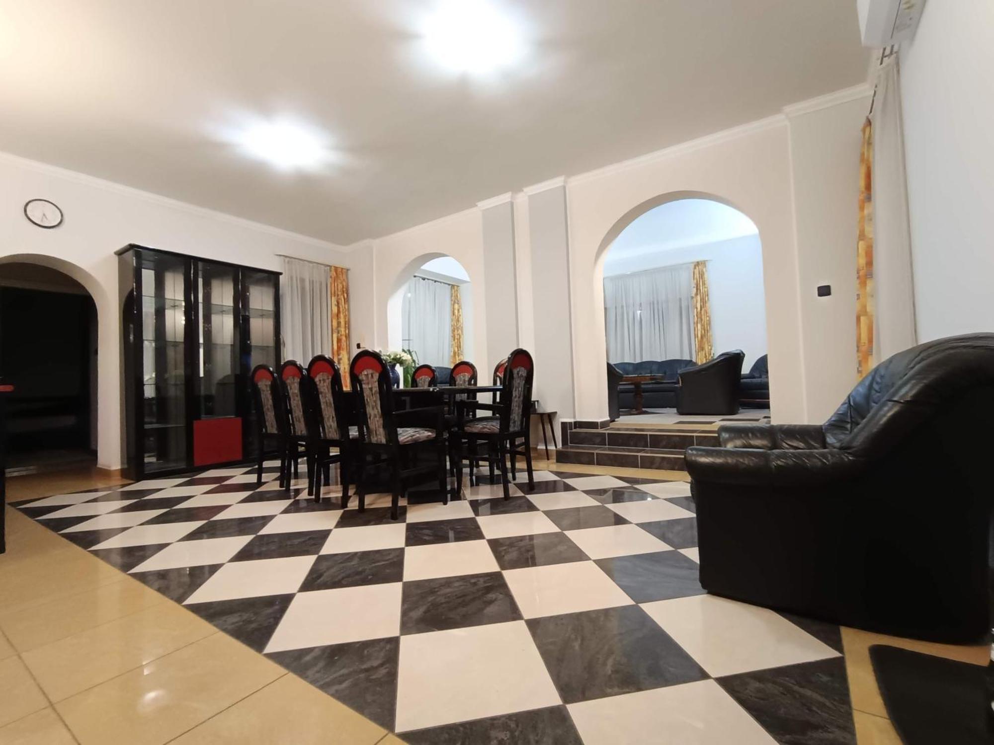 Nikolux Apartman Hajdúszoboszló 外观 照片