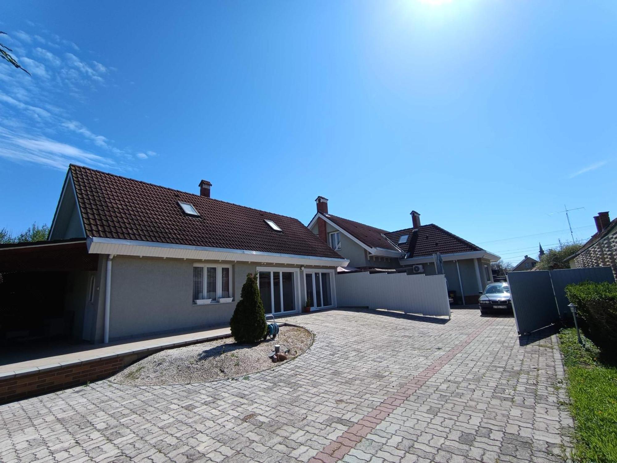 Nikolux Apartman Hajdúszoboszló 外观 照片