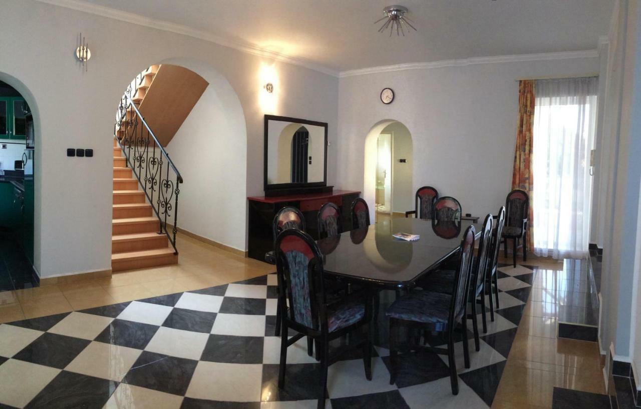 Nikolux Apartman Hajdúszoboszló 外观 照片